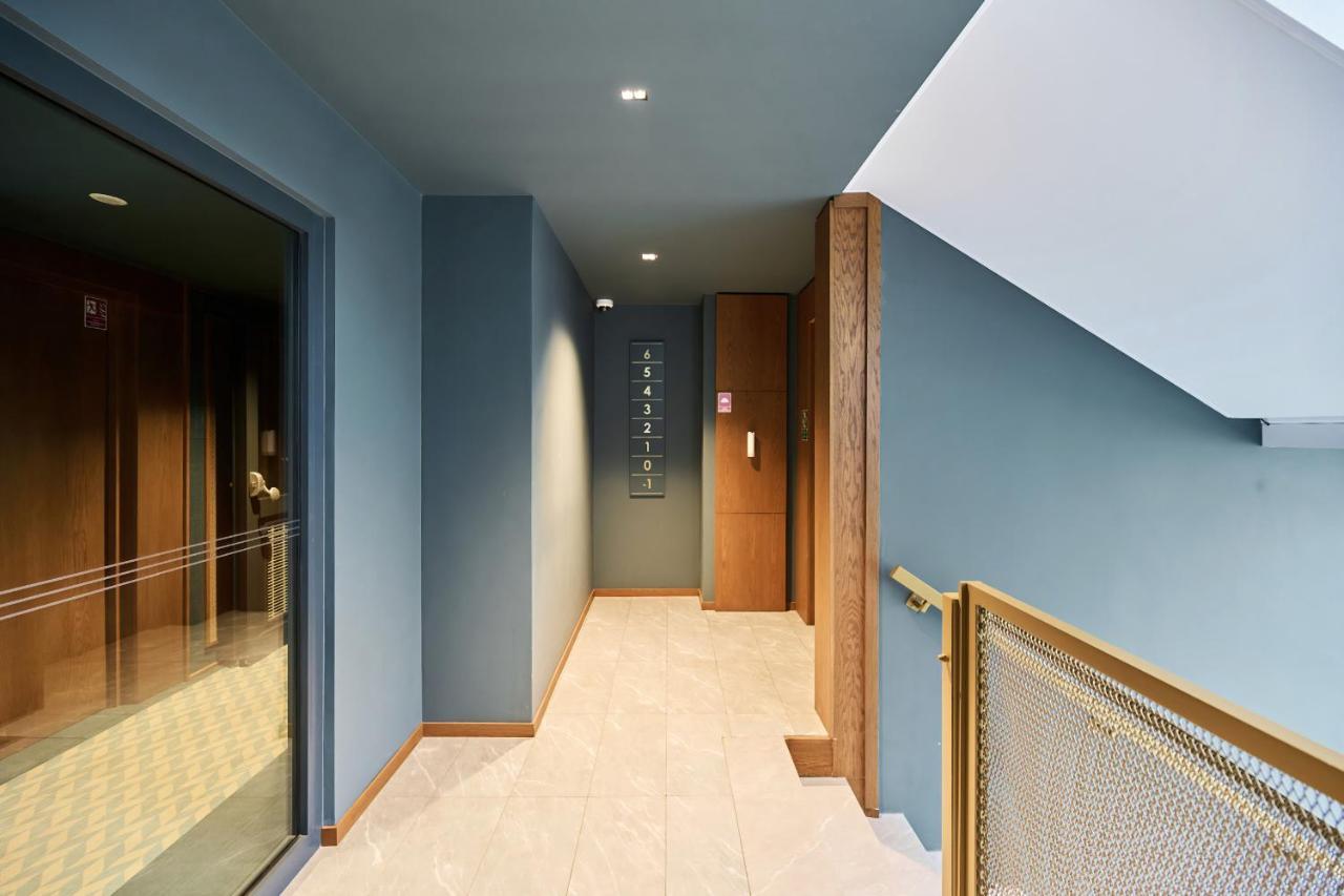 Gwarna Aparthotel City Center Wroclaw By Noclegi Renters Экстерьер фото