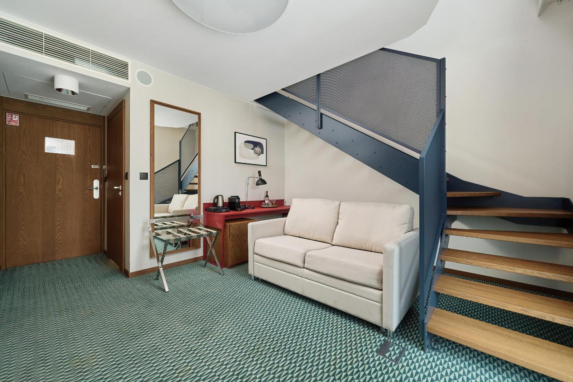 Gwarna Aparthotel City Center Wroclaw By Noclegi Renters Экстерьер фото